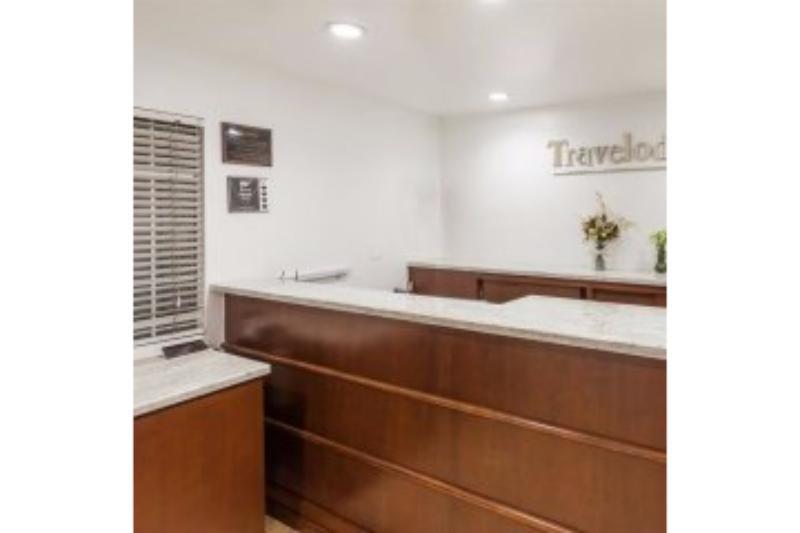 Travelodge Inn & Suites By Wyndham Fullerton Esterno foto